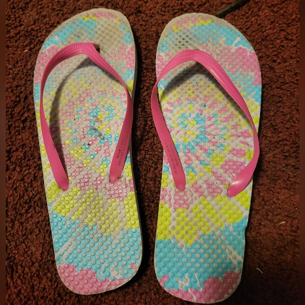 Girls flip-flops size 6